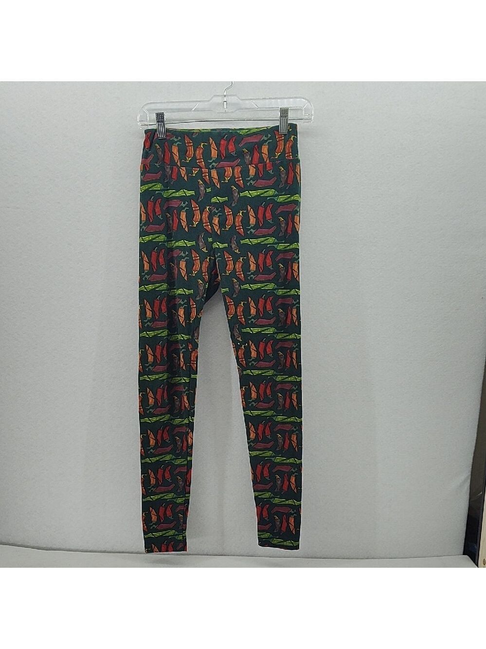 LuLaRoe Green and Orange Leggings Festive Pattern